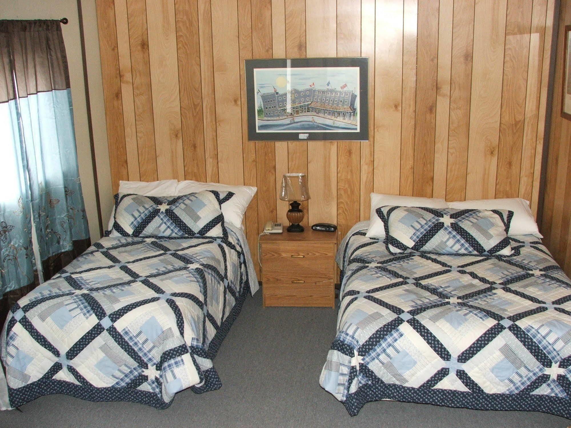 1202 Motor Inn Beaver Creek Buitenkant foto